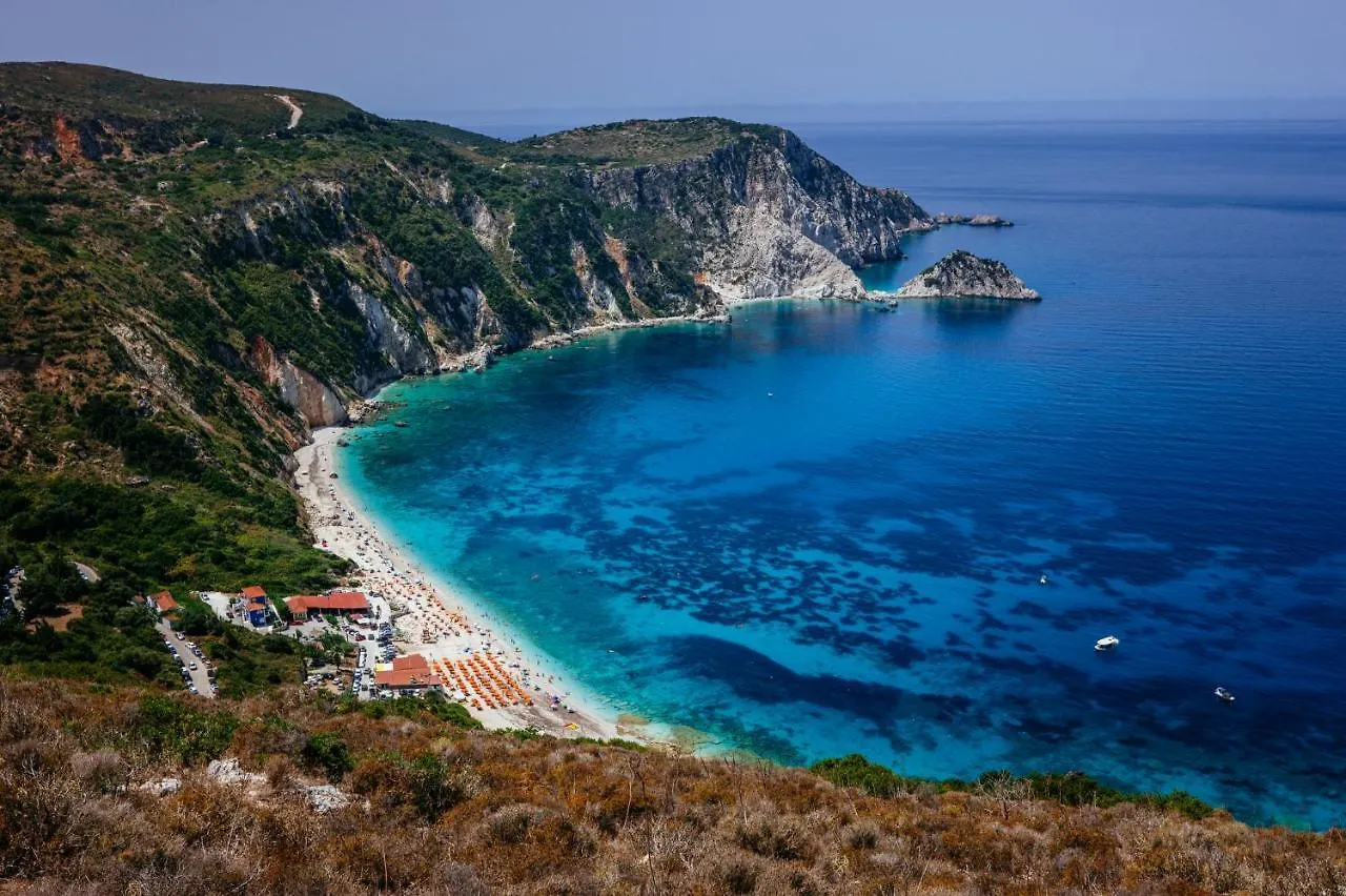 Captain Nemo Xi Beach 0*,