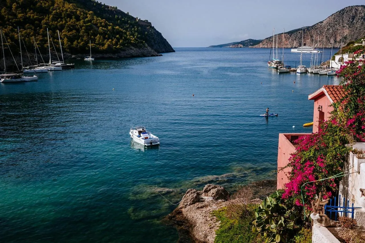 Captain Nemo Xi Beach